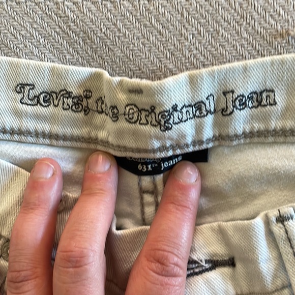 White Levi’s Skinny 631s, Size 9 - Picture 2 of 6